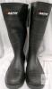 new Baffin Blackhawk Steel Toe Industrial Work Boots, Size 11, Waterproof, Made in Canada