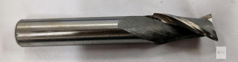 5/8&rdquo; 2-Flute HSS Square End Mill, 2.75&rdquo; OAL, Straight Shank