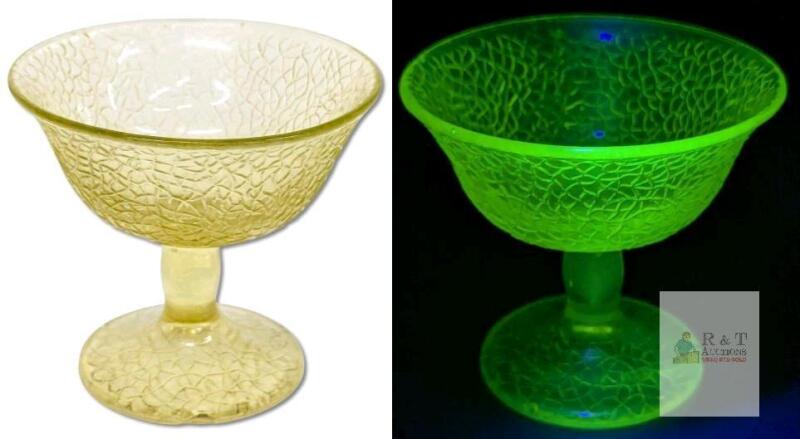 Vintage Unsigned L.E. Smith Yellow "Crackle" Glass Sherbet / Dessert Cup, 3.5" Tall, Chips Present on Base