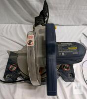 Mastercraft 8-1/4" Compound Mitre Saw, 120V, 9A, 4500RPM, Model 55-6814-8, Dust Bag, WO21305 operational