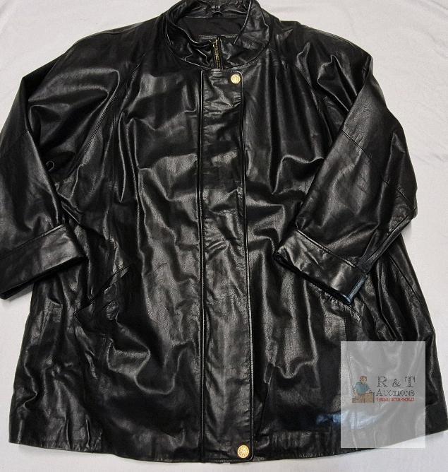 Women's sz 26/28 Leather Coat
