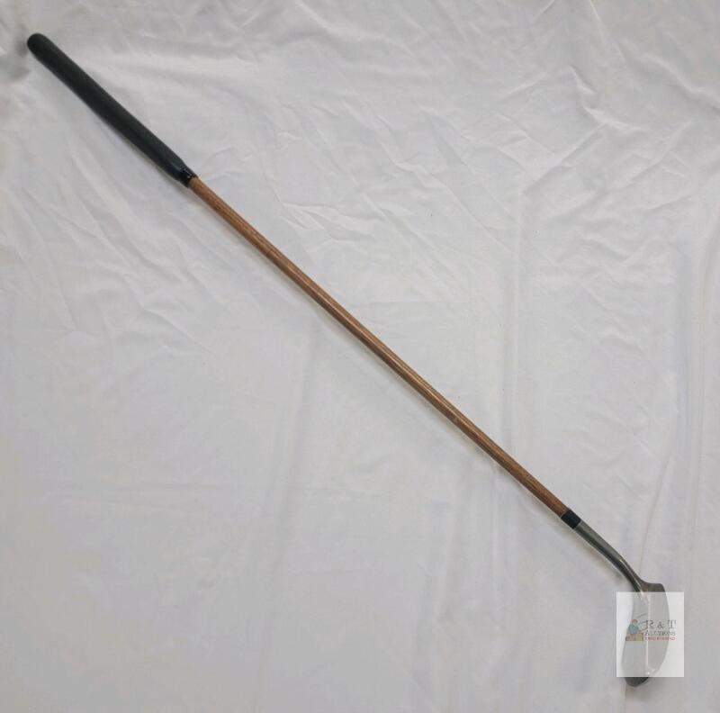 Callaway Hickory Stick " The Purist " by Tony Manzoni Putter .