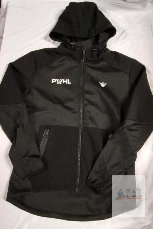 New sz Small Women's Royalty PWHL Podium Full-Zip Hybrid Jacket Retails for $127.00