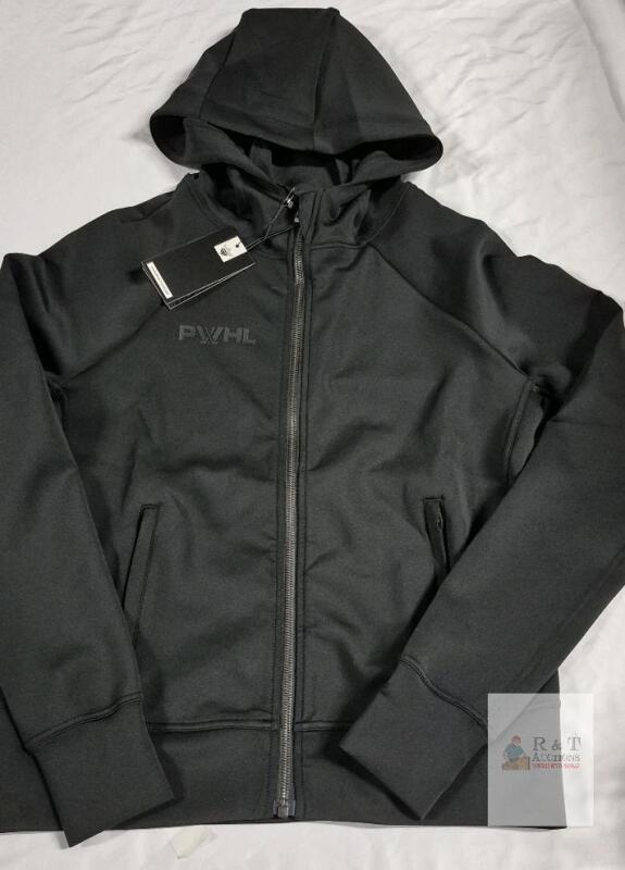 New sz Medium Women's Royalty PWHL Jacket