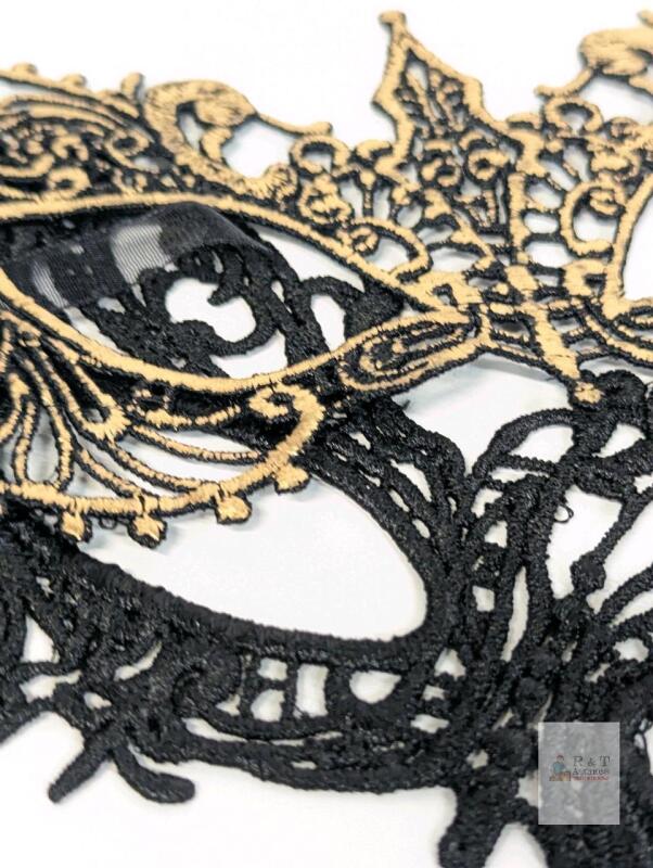 New 3-Pack O/S Adult Masquerade Masks, Gold Black