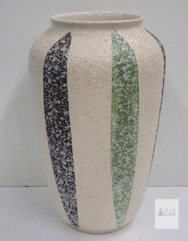 10" Ceramic Vase with Textured Stripes and Matte Finish small chip top edge