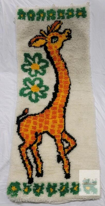 Vintage Latch Hook Giraffe Rug/Wall Hanging, Acrylic Yarn, Retro Floral Design