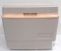 Gott 1910 Portable Cooler, 10 Qt Capacity, Beige/Peach, Made in USA
