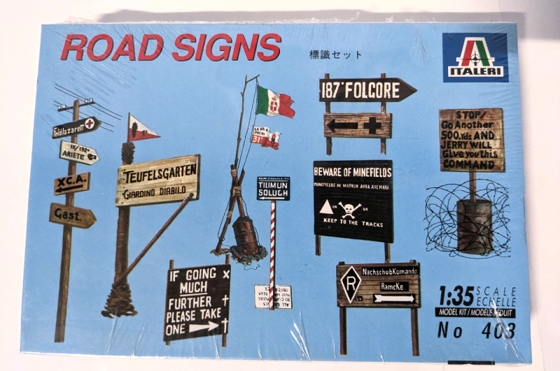 Vintage Sealed ITALERI Road Signs 1:35 Scale Model Kit #403.