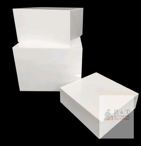 MUKEEN Sets of 3 Acrylic Catering Supplies Display Stand Buffet Risers for Food, Dessert Table Display Set, Retail Counter, Nesting Risers with Hollow Bottoms - In Very Good Condition, Some Scuffs