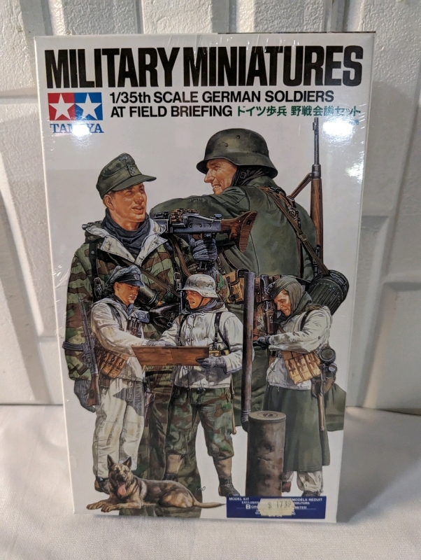 Vintage Tamiya German Soldiers at a Field Breifing Model Kit.