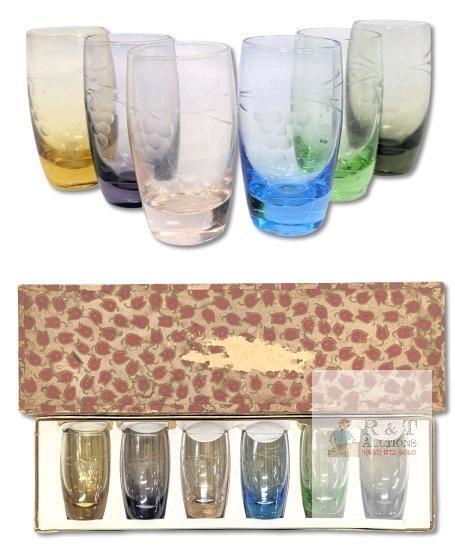 Set of 6 Vintage Japan Etched Grapes Coloured Glass Shot Glasses in Original Box, 2.5" Tall, No Chips or Cracks