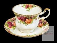 Vintage Royal Albert Old Country Roses Tea Cup & Saucer - Scratch In Saucer, Both Ring True, No Chips or Cracks