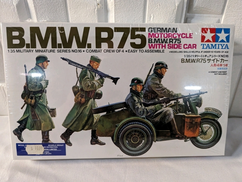 Vintage Tamiya B.M.W.R75 German Motorcycle Model Kit