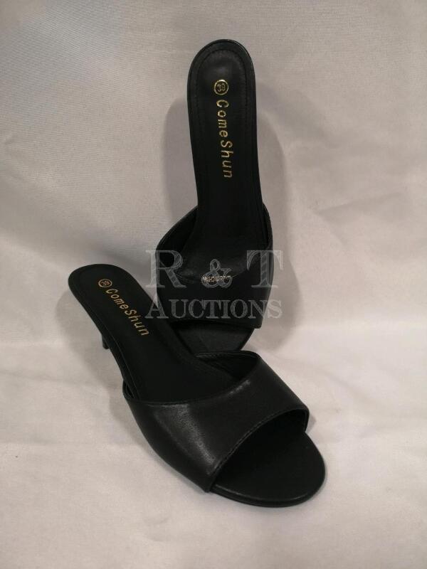 New Women's Black Shoes Sz 39