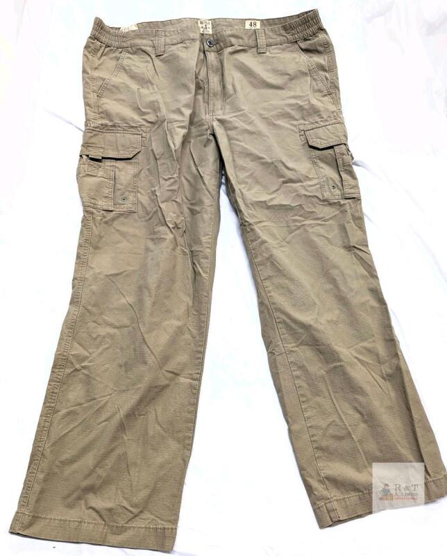 Size 48/32 Men's Red Head Cargo Pants, In Good Condition, Light Wear
