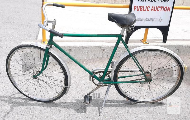Vintage Rapido Single-Speed Bicycle, Steel Frame, Green/White Bike size 28" Wheel Diameter 25"