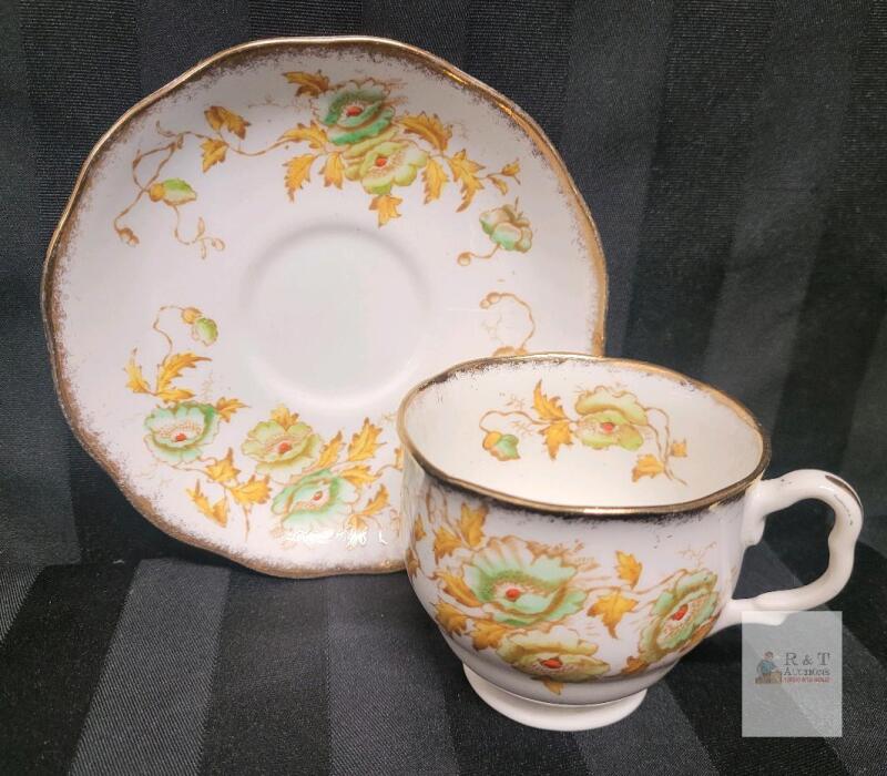 Vintage 1902s/30s Royal Albert Cup & Saucer Set . Both Ring True