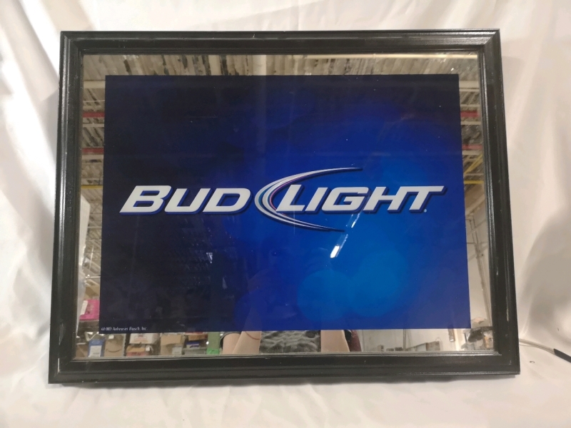 Light Up BUD LIGHT Beer Sign - Working
