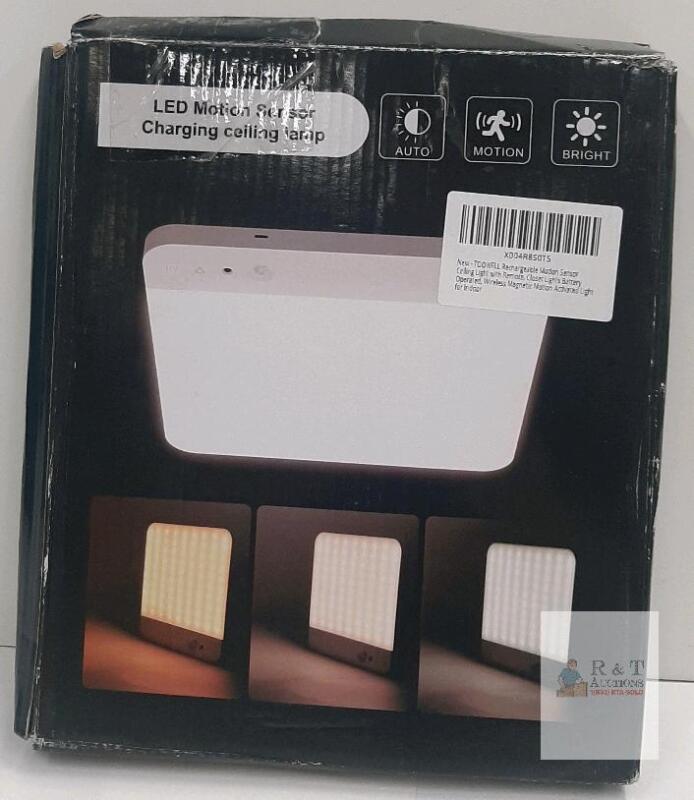 TOOWELL Rechargeable LED Motion Sensor Ceiling Light, 400lm, Remote, 120&deg;/26ft, 3000-6500K NEW damaged box