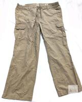 Size 48/32 Men's Red Head Cargo Pants, In Good Condition, Light Wear
