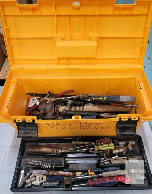 Rubbermaid Tool Box with Tools
