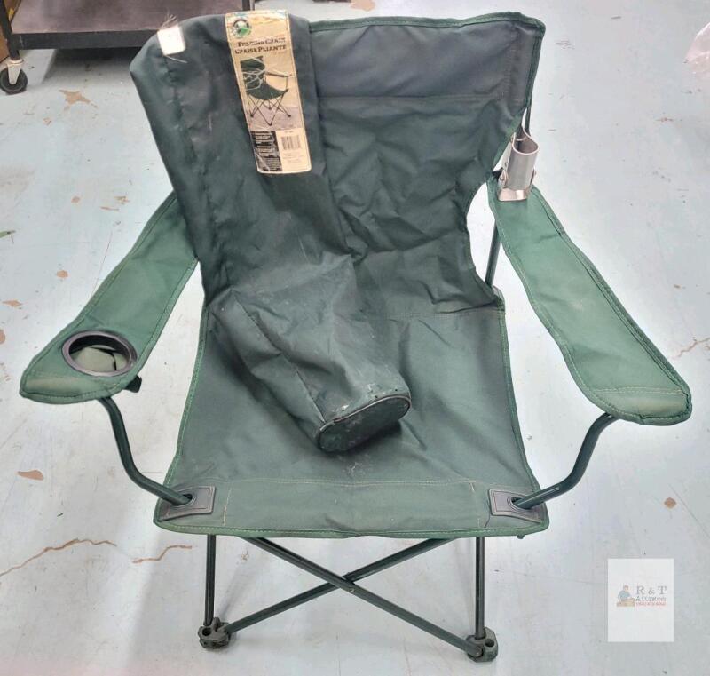 Ozark Trail CF-400 Folding Camping Chair, Green, 225 lb Capacity, Dual Cup Holders with umbrella holder attachment .