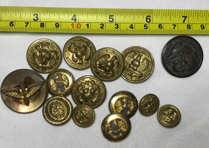Lot of 14 American Military Buttons