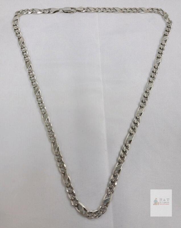 Vintage Sterling Silver Made in Italy Figaro Link Chain , Measures 20.5" long . Weights 24.3 grams