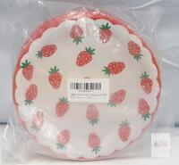 MaitianGuyou Strawberry 2# 9-Inch Disposable Paper Plates, 40-Pack