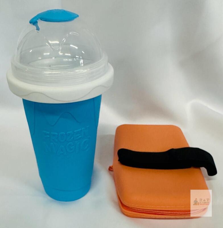 new Bottlan Water Bottle Pouch for Stanley Quencher 40 oz, Orange, Neoprene Material