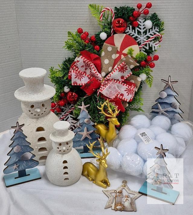 New Christmas Decor - Faux Wall Decor 17" Tall