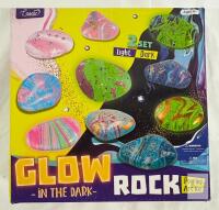 2 NEW Laosee Glow in the Dark Rock Pouring Art Kit, 2 Sets, 10 Rocks, 8 Paints, 3 Glow Pigments
