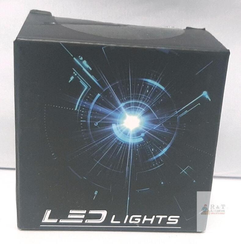 Generic LED Light, LPN N E6HV5KSFZ, Original Box, Approx. 9W, 110-240V, 900lm, 4000K