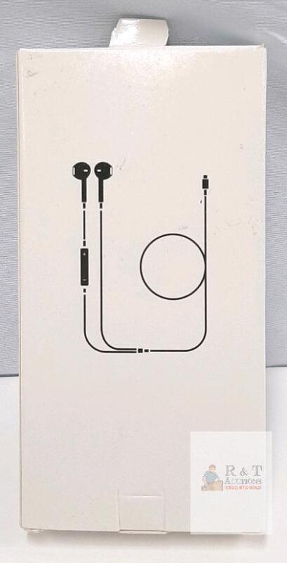 White Wired Earbuds 2-Pack with 3.5mm Jack, In-Line Mic & Remote