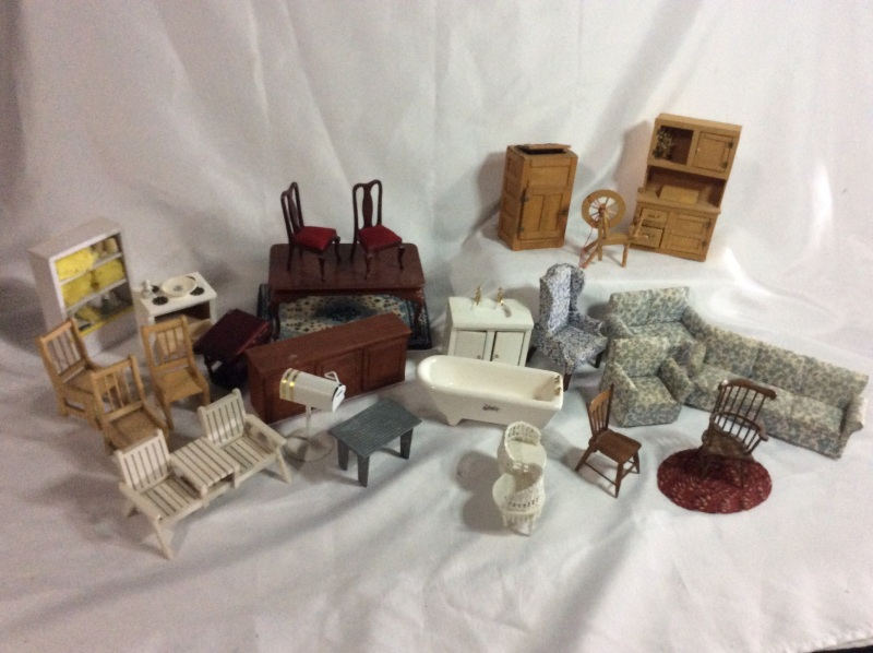 Vintage Doll-House Furniture 30 pieces