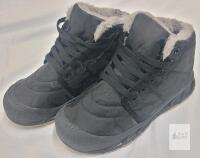 NEW Black Winter Boots, Faux Fur Lined, Lace-Up, EU Size 35, Rubber Sole, Camo Pattern