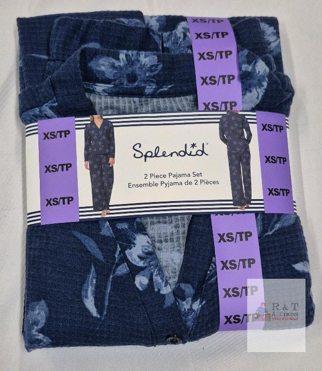 NEW Splendid Women's 2 Piece Pajama Set, XS, Navy Blue Floral, Long Sleeve Button Top, 100% Polyester