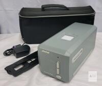 Plustek OpticFilm 7200 35mm film and slide scanner with Case . Tested Working
