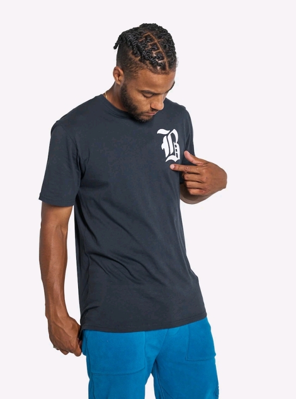 New, Burton "Hesston" Short Sleeved Tee. Size L
