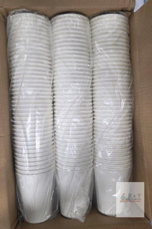 Bulk 12 oz White Paper Cups, Pack of 250, Single Wall Disposable Drinkware, Plain, Stackable