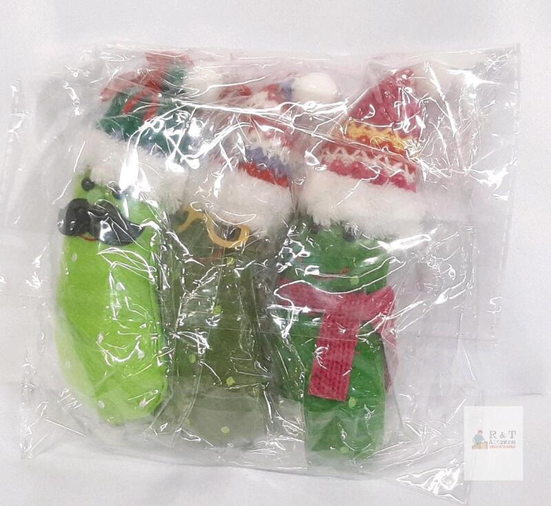 Lasuroa 3-Piece Plush Christmas Pickle Ornament Set with Festive Hats
