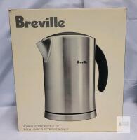 Breville Ikon Electric Kettle, 1.7L Capacity, 1500W Power, Stainless Steel Body