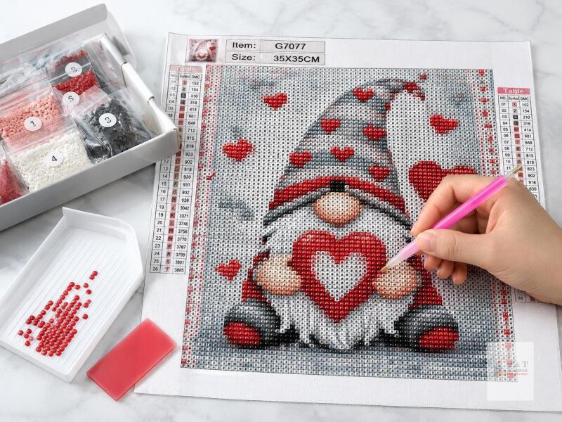 Diamond Painting Kit G7077 - Gnome with Hearts, 13.8" x 13.8", Sealed Package