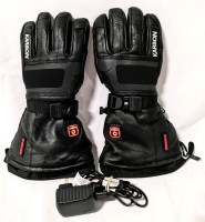 New KARBON Heated Gloves Size Small (Men's)