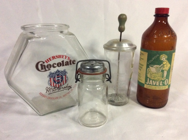 Vintage Retro Kitchen Collectibles
