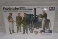 Vintage (2001) Military Miniatures 1:35 Scale German Field Kitchen Scenery with 4 Figures and Accessories