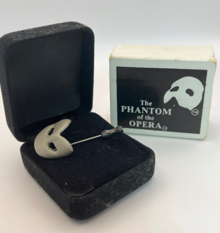 Phantom of The Opera Vintage Rare Mask pin Original Box