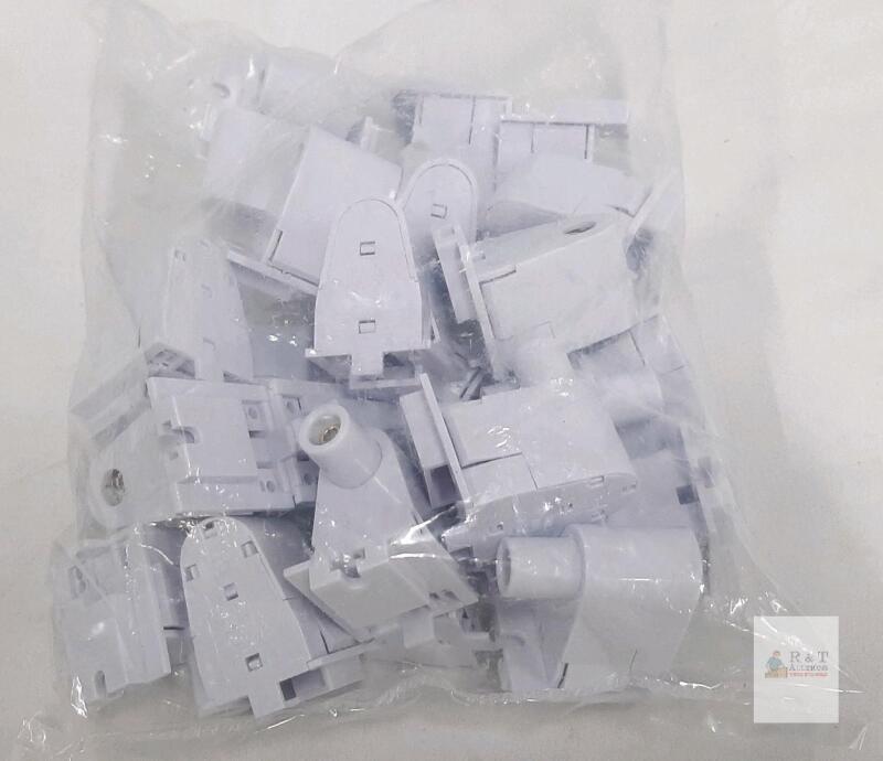 Snap-In HE Fluorescent Lamp Holders, Medium Bi-Pin, T8/T12, 660W 600V, UL CSA, 20+ Qty