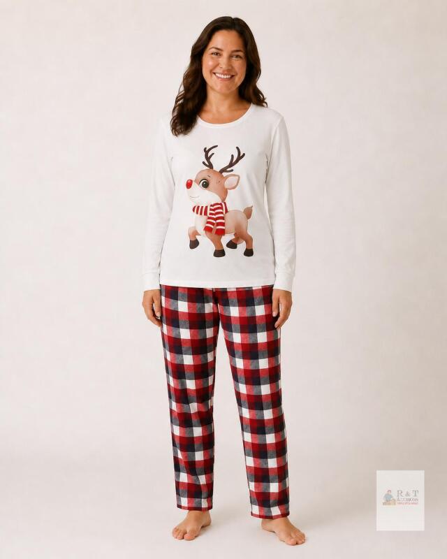 NEW Size SM Woman's Reindeer Christmas Pajama Set &ndash; (White)